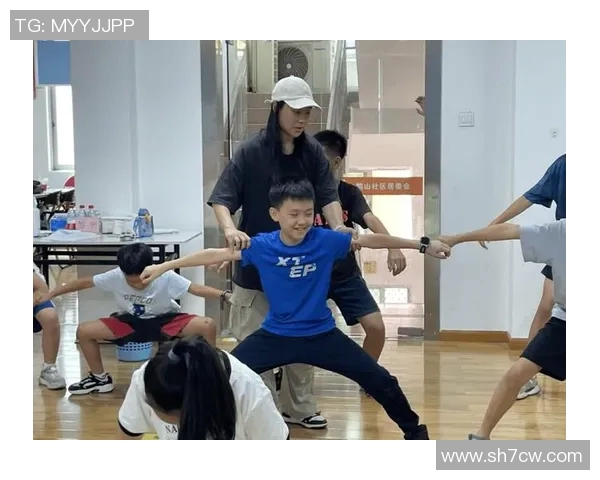 广州街舞队员个人能力提升与团队协作的完美结合探讨