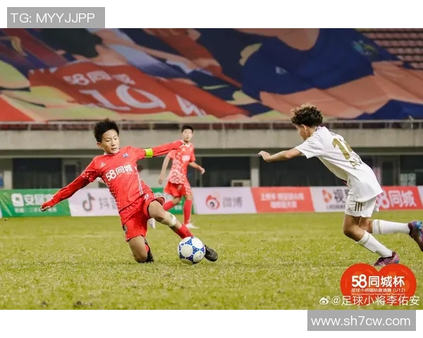 富川19与大田市民的精彩对决展现足球魅力与团队精神