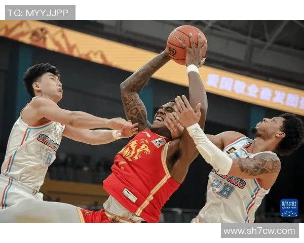 广州与山东常规赛巅峰对决谁将赢得这场激烈的篮球盛宴 广州与山东常规赛巅峰对决谁将赢得这场激烈的篮球盛宴