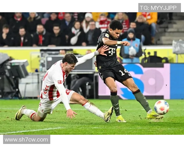 2019年科隆与汉堡激战回顾：一场精彩的德甲对决与战术较量