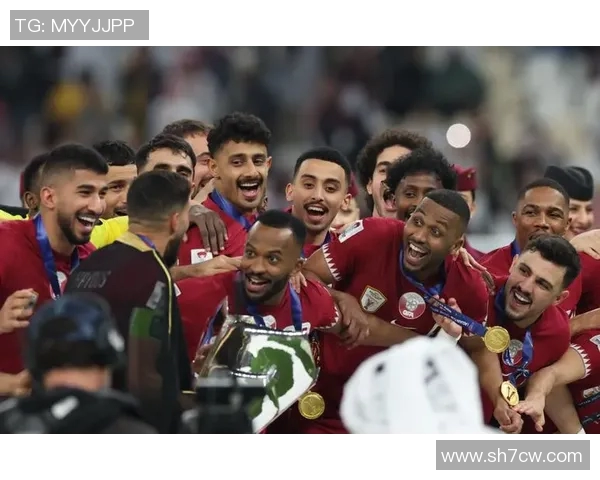 中国香港与卡塔尔2016年足球友谊赛回顾与精彩瞬间分析